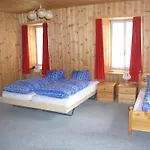 Quellenhof Otel 2*