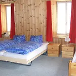 Quellenhof 2*