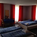 Otel Quellenhof 2*